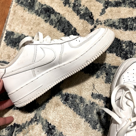 Excellent condition AF1s - Picture 3 of 4